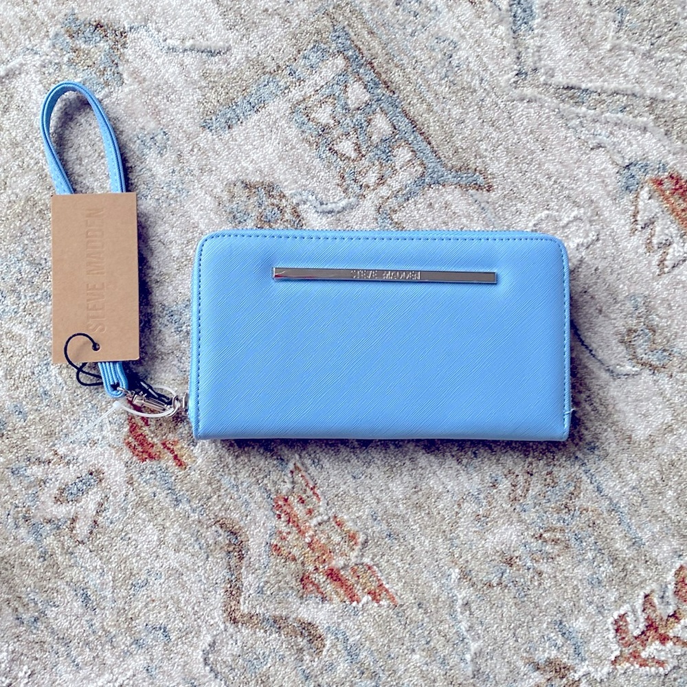 NWT Steve Madden wristlet wallet